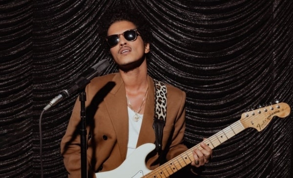 Bruno Mars Makes Spotify History with 150 Million Listeners / Announces 2025 Slate of Vegas Shows