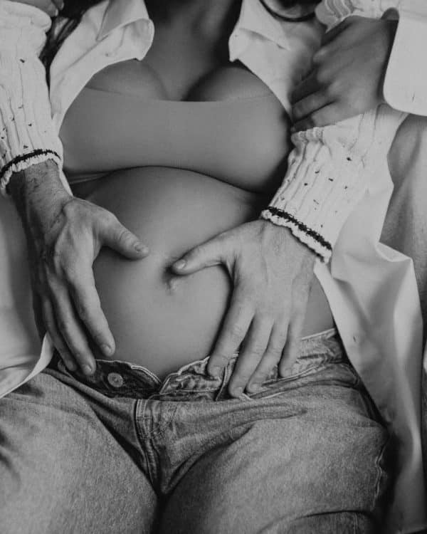 Cassie Announces Pregnancy