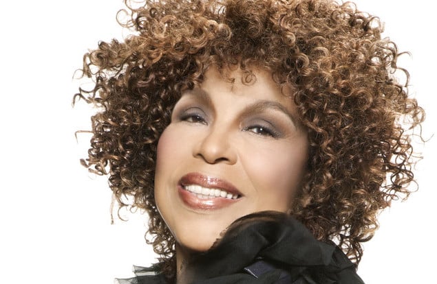 Roberta Flack, Legendary ‘Killing Me Softly’ Singer, Dead at 88